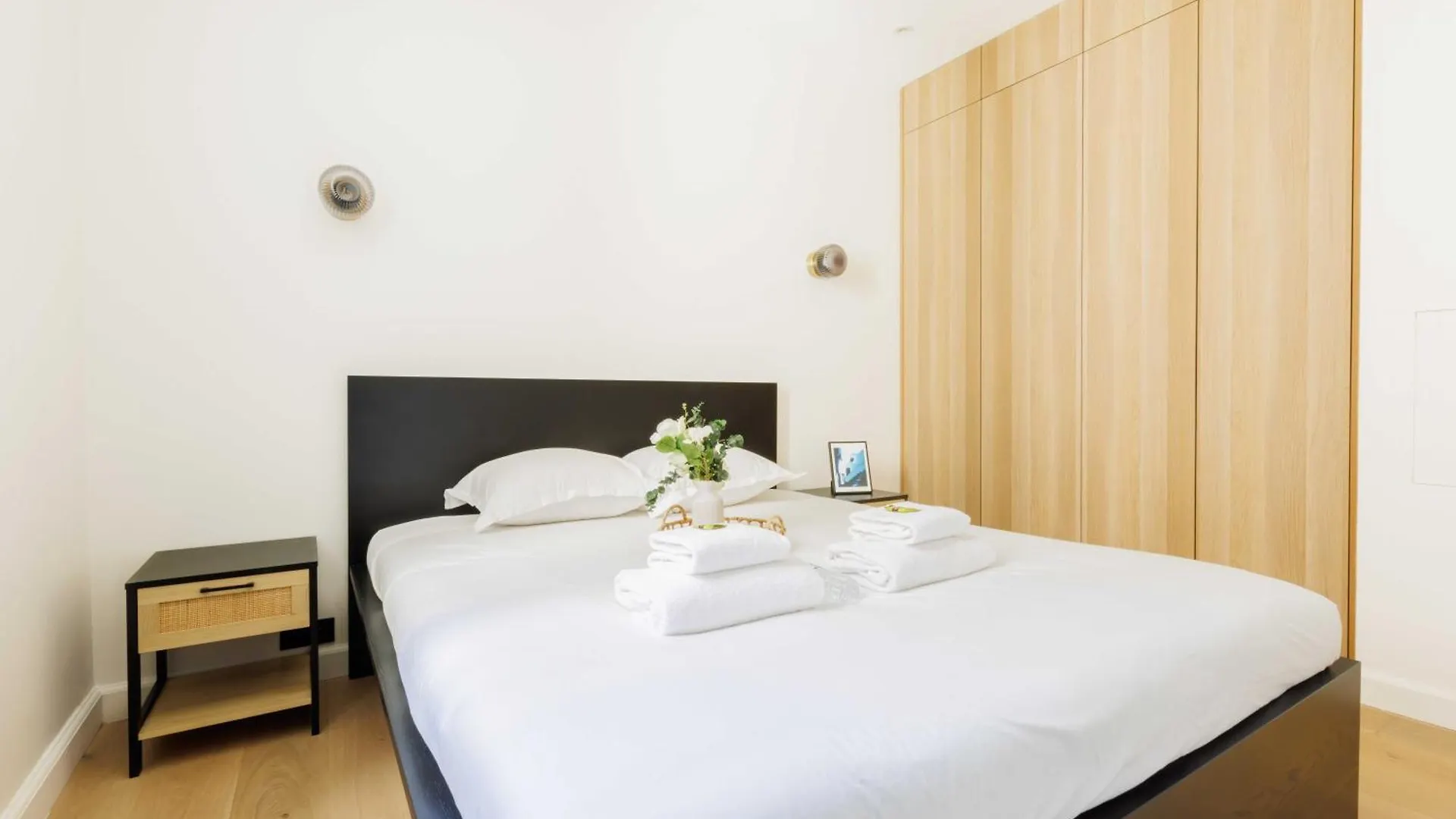 פריז Beautiful Apartment - 1Br-4P - Sentier
