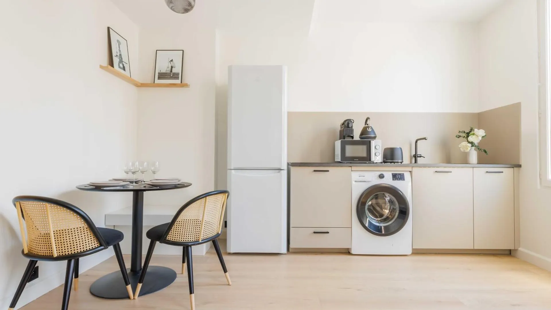 פריז Beautiful Apartment - 1Br-4P - Sentier