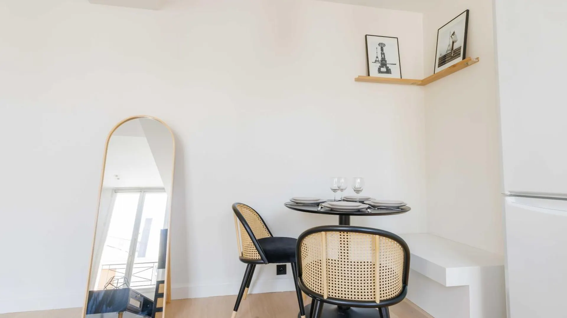 פריז Beautiful Apartment - 1Br-4P - Sentier
