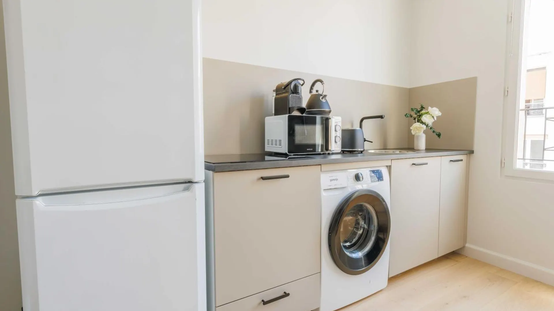 פריז Beautiful Apartment - 1Br-4P - Sentier