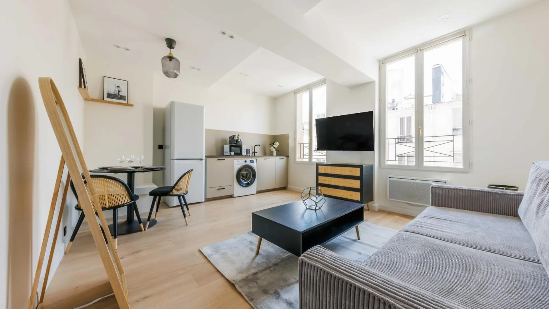 פריז Beautiful Apartment - 1Br-4P - Sentier 0*,  צרפת